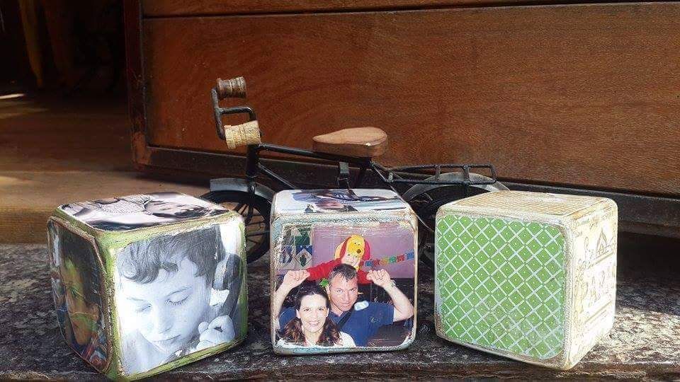קוביית עץ זיכרון בריבוע